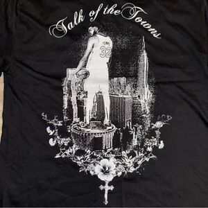 "Talk of the Towns" KAT Knicks T